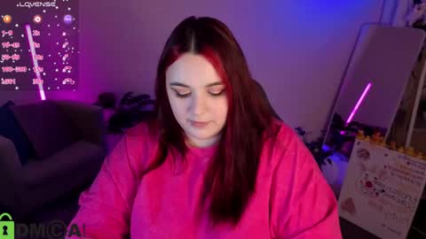 Snapshot of mia_r0ss chatting on May 12, 1:36 am Mia online show from May 12, 1:36 am