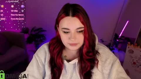 Snapshot of mia_r0ss chatting on May 13, 1:14 am Mia online show from May 13, 1:14 am