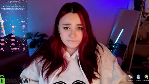 Snapshot of mia_r0ss chatting on May 23, 1:11 am Mia online show from May 23, 1:11 am