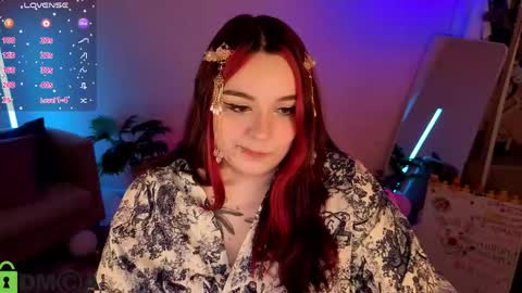 Snapshot of mia_r0ss chatting on May 24, 1:10 am Mia online show from May 24, 1:10 am