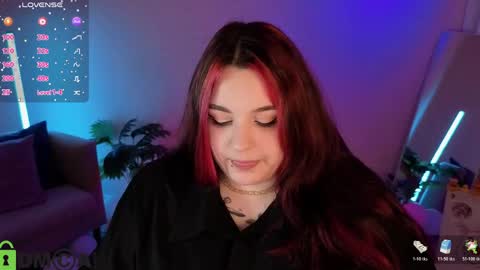 Snapshot of mia_r0ss chatting on May 26, 1:12 am Mia online show from May 26, 1:12 am