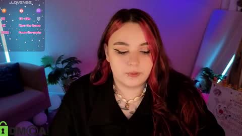 Snapshot of mia_r0ss chatting on May 28, 1:14 am Mia online show from May 28, 1:14 am