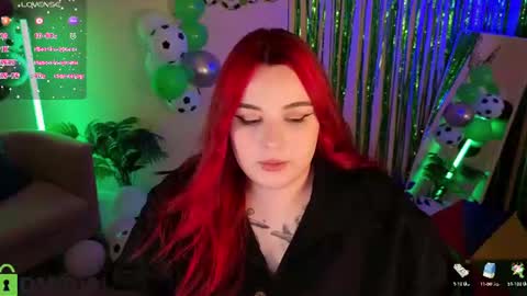 Snapshot of mia_r0ss chatting on June 14, 1:03 am Mia online show from June 14, 1:03 am