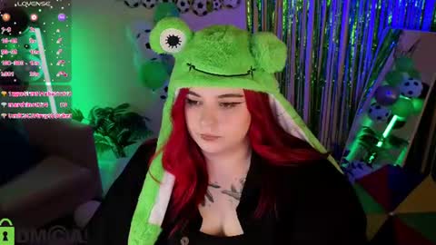 Snapshot of mia_r0ss chatting on June 14, 2:24 am Mia online show from June 14, 2:24 am