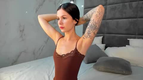 Mia Rioti online show from February 9, 9:35 am