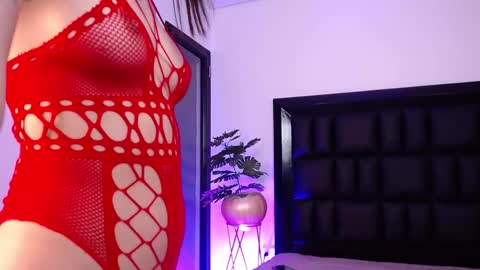 mia online show from March 10, 5:34 am