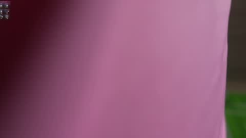 Snapshot of mia_rosalie chatting on June 26, 4:44 pm mia_rosalie online show from June 26, 4:44 pm