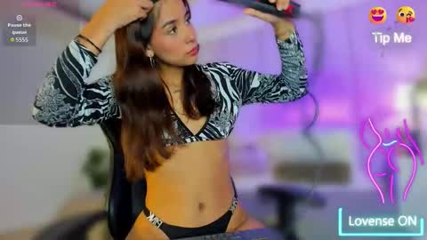 mia rousse25 online show from January 17, 2:55 pm