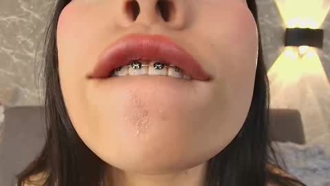 Mia Roux online show from February 27, 1:16 am