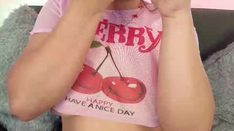 Mia Roux online show from October 3, 7:11 pm