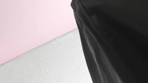 Mia . online show from November 28, 11:46 am