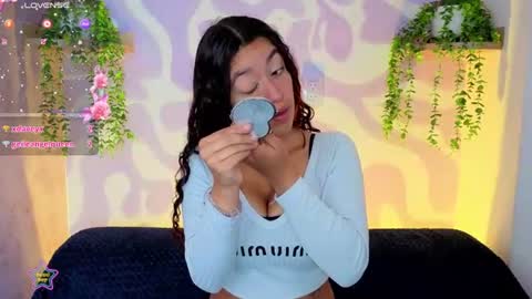Mia . online show from July 14, 1:39 pm