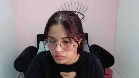 mia_sexgirl online show from September 25, 12:42 pm