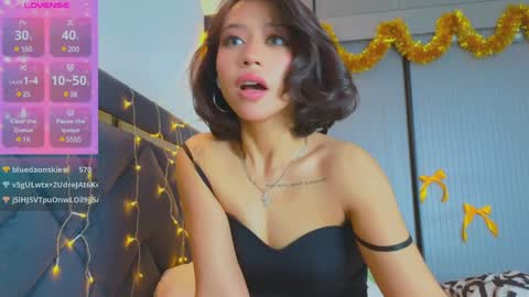 Mia online show from January 2, 10:58 am