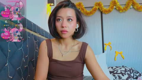 Mia online show from January 4, 4:23 am