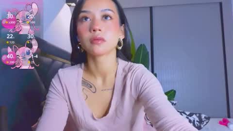 Mia online show from October 26, 6:14 pm