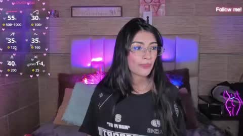 Snapshot of mia_smoke_ chatting on August 1, 11:14 pm Mia online show from August 1, 11:14 pm