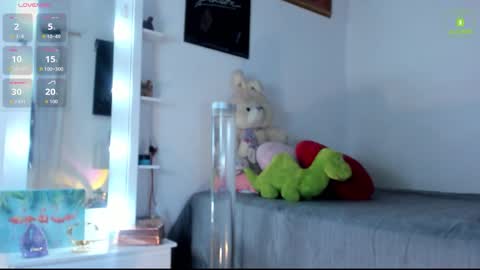 Mia  online show from November 22, 2:21 am