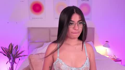 MIA online show from December 21, 5:36 am