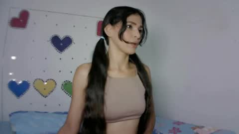 Snapshot of mia_suarez4 chatting on April 26, 9:23 pm MIA suarez4 online show from April 26, 9:23 pm