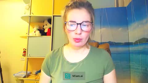 Snapshot of mia_sunnyy chatting on November 27, 12:51 pm Mia. online show from November 27, 12:51 pm