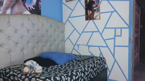 mia_thompson_0 online show from June 26, 3:05 pm