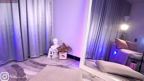 Snapshot of mia_v7 chatting on September 20, 12:55 am Mia online show from September 20, 12:55 am