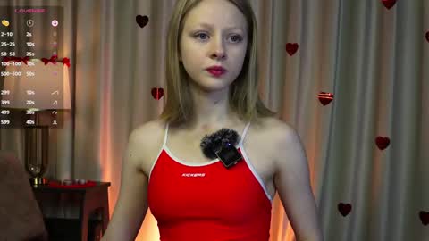 Mia online show from February 13, 3:03 pm
