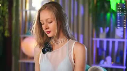 Snapshot of mia_vebes chatting on March 3, 4:13 pm Mia online show from March 3, 4:13 pm