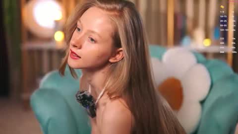 Snapshot of mia_vebes chatting on March 4, 3:51 pm Mia online show from March 4, 3:51 pm