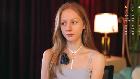 Snapshot of mia_vebes chatting on March 15, 9:48 am Mia online show from March 15, 9:48 am