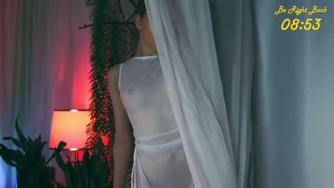 Snapshot of mia_vebes chatting on March 21, 11:26 am Mia online show from March 21, 11:26 am