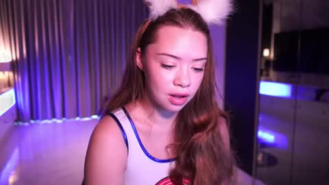 VixenMia online show from September 19, 2:02 am