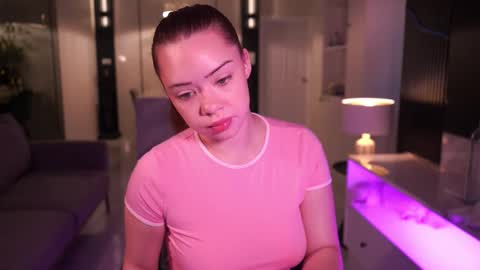 VixenMia online show from October 15, 2:55 am