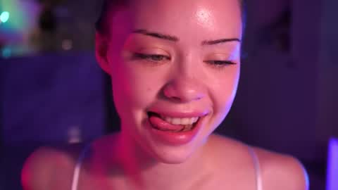 VixenMia online show from March 7, 4:09 am