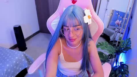 Snapshot of miaa_06 chatting on March 6, 7:03 am mia nicolle online show from March 6, 7:03 am