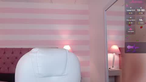 Mia online show from January 26, 3:03 pm