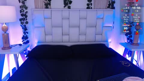 Mia online show from February 5, 11:23 am