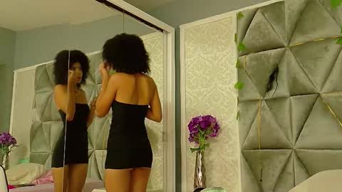 Snapshot of miaa_grace_ chatting on March 2, 1:07 pm MIIA online show from March 2, 1:07 pm