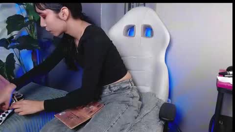 miaa_lee777 online show from October 16, 8:54 pm