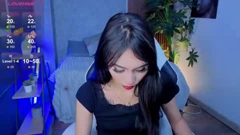 miaa_lee777 online show from June 11, 9:35 pm