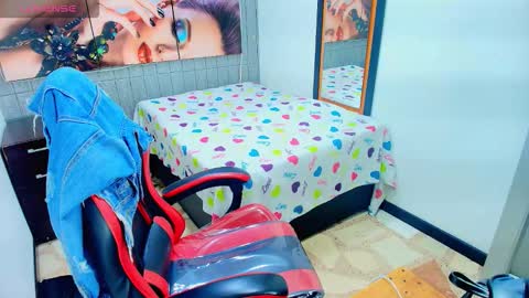       online show from March 26, 6:24 pm