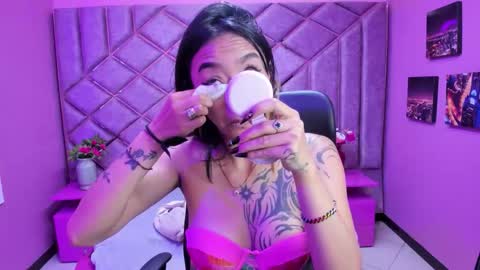 Miaa online show from November 26, 3:13 pm