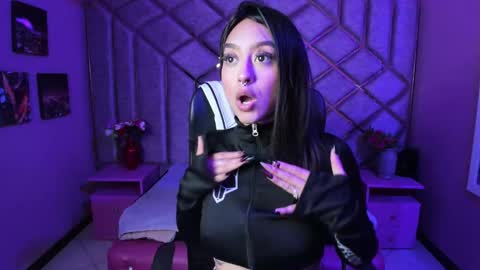 Miaa online show from December 17, 4:57 pm