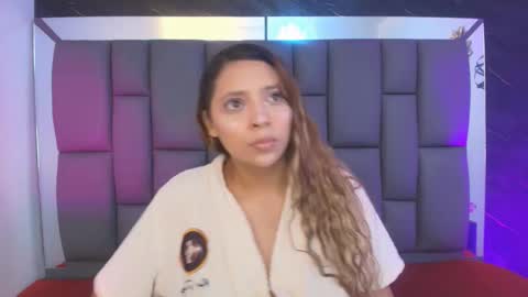 Mia online show from February 24, 12:03 pm