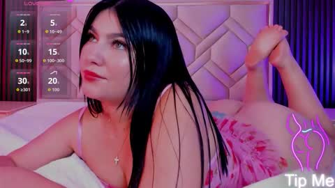 Miaa Farrel online show from September 22, 7:05 pm