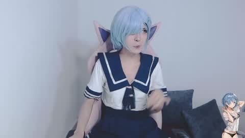 Mia online show from March 1, 4:44 pm