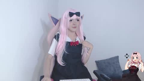 Mia online show from March 4, 3:59 pm