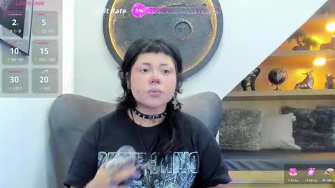 Mia online show from February 13, 12:56 pm