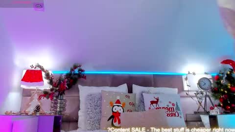 Mia online show from December 21, 8:16 pm